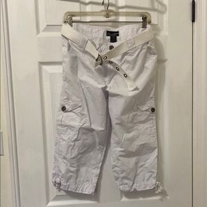 White Capris with Relaxed Fit and Utility Style